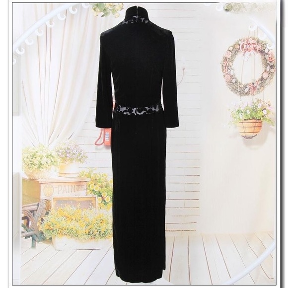 **NWOT ** Silk Velvet Long Dress Chinese Cheongsam Style Frog Button 3/4Sleeves - Picture 5 of 12